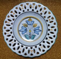 Decorative ceramic plate with a Habán motif