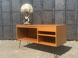 GPlan zeneszekrény tikfa sideboard retro tálaló