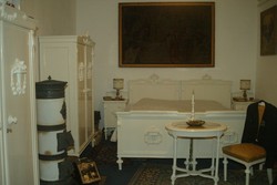 Antique classicist braid complete bedroom - chandelier, wardrobe, bed, comb holder