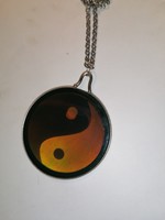 Hologram yin yang pendant (400)