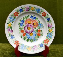 Régi kézzel festett virág mintás porcelán tányér , falitál , dísztányér 23 x 3 cm csehszlovák