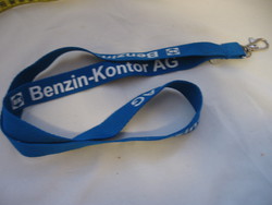 Gyűjtői reklám nyakba akasztó karabiner, kulcstartó Benzin-Kontor AG