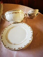 Zsolnay porcelán füles leveses csésze + ingyenesen 4 db kis tányér + 2 db kis tálka