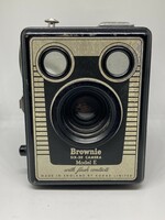 Kodak Brownie Six-20 Model E régi box kamera
