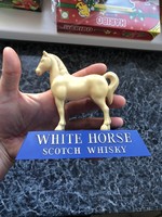 Retro White Horse Scotch Whisky emlék dísz