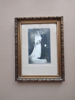 Régi esküvői fotó korabeli keretben