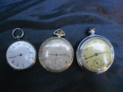 3 pocket watches: 1 silver with key, 1 silver, does not start, structurally fine, needs cleaning