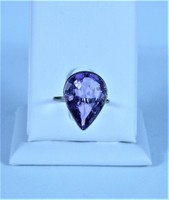 Luxurious 14k gold ring with a huge amethyst stone!!!