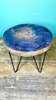 Resinart vintage epoxy hajtűlábas virágtartó, lerakó asztalka