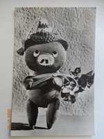 Mazsola mesefigurás képeslap (Bródy Vera bábterv)