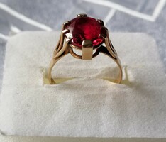 14 Karátos Rubinköves női Gyűrű