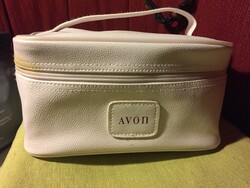 Kozmetikai táska, AVON felirattal (8F)