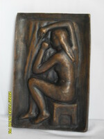 Bronz akt szobor falikép (Takács Erzsébet)