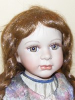 Porcelánbaba