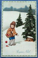 Antik dombornyomott Karácsonyi üdvözlő litho képeslap kisleány almás kosárral téli táj fenyőerdő
