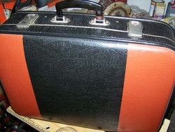 Régi Csehszlovák Kazeto bőrönd