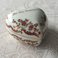 Zsolnay “Be my Valentin”szív formájú bonbonier/ ékszertartó  gyönyörű dús aranyozással