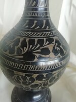 Régi indiai fém váza