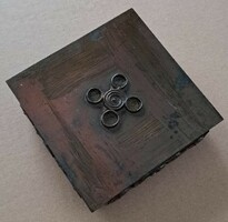 Iparművész bronz doboz
