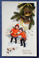 Antik arannyal préselt Újévi  üdvözlő képeslap  karácsonyfaág téli tájban madarakat etető gyerekek