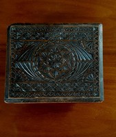 4927 - Old carved wooden box