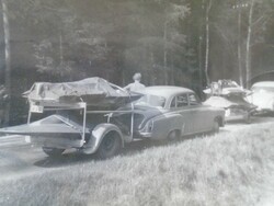 D192955 old photo -cars transporting boats 1960k