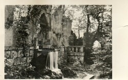 190 --- Running postcard, tata - ruins of a Roman bath