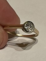 14 kr regi aranygyűrű nagy /5-6 mm/ gyémanttal diszitve eladó!Ara:159.000