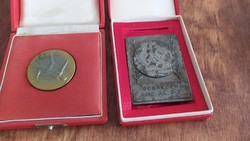 (K) sports medals 2 in one