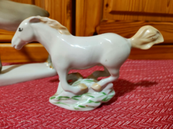 Orosz Polonne  vágtató ló porcelán figura