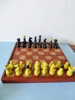 Régi faragott sakk készlet