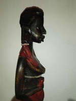 Afrikai női szobor ébenfából .