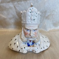 Vilmos császár porcelán szobor