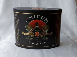 Zwack Unicum ovális fém doboz
