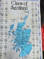Lenvászon konyhai törlőkendő Skócia térképével, klánjaival, fellelt állapotban