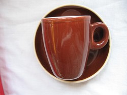 Vastag, csokoládé barna kávés csésze