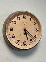 Waiting room clock