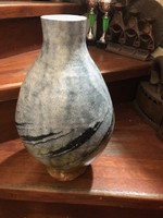 Gorka Livia kerámia váza, 36 cm-es magasságú ritkaság.