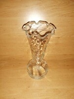 Fodrosszélű üveg váza 20 cm magas (4/d)