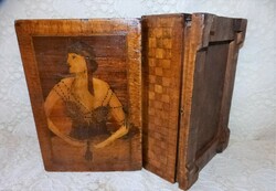 Old inlaid box / wood