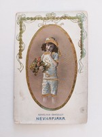 Régi képeslap 1912 dombornyomott levelezőlap kislány virág