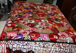 Matyo tablecloth