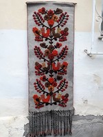 Embroidered wall decoration / folk motif