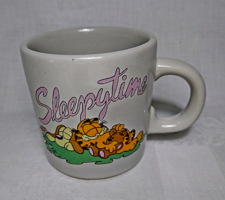 Collector's item in perfect condition garfield mug sleepytime 1978 united featume