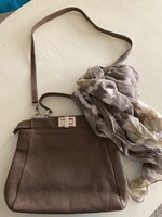 Shared handbag with gift scarf
