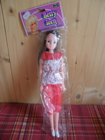 Rare retro 80s - 90s - betty teen doll m&c, new, unopened -