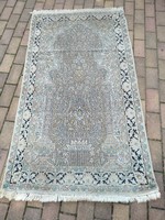Carpet cashmere, 160 x 90 cm.
