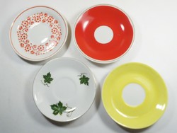 Régi Retro jelzett kis tányér - 4 db - Hollóházi, Kahla, GDR német, Freiberger Porcelán