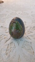 Gyönyörű festett,réz és üvegből kézzel készült tojás 3.5*5cm.