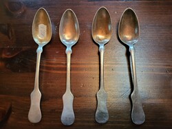 4 darab ezüst Dianás jelzésű teás kanál, hegedűtok, 16 cm